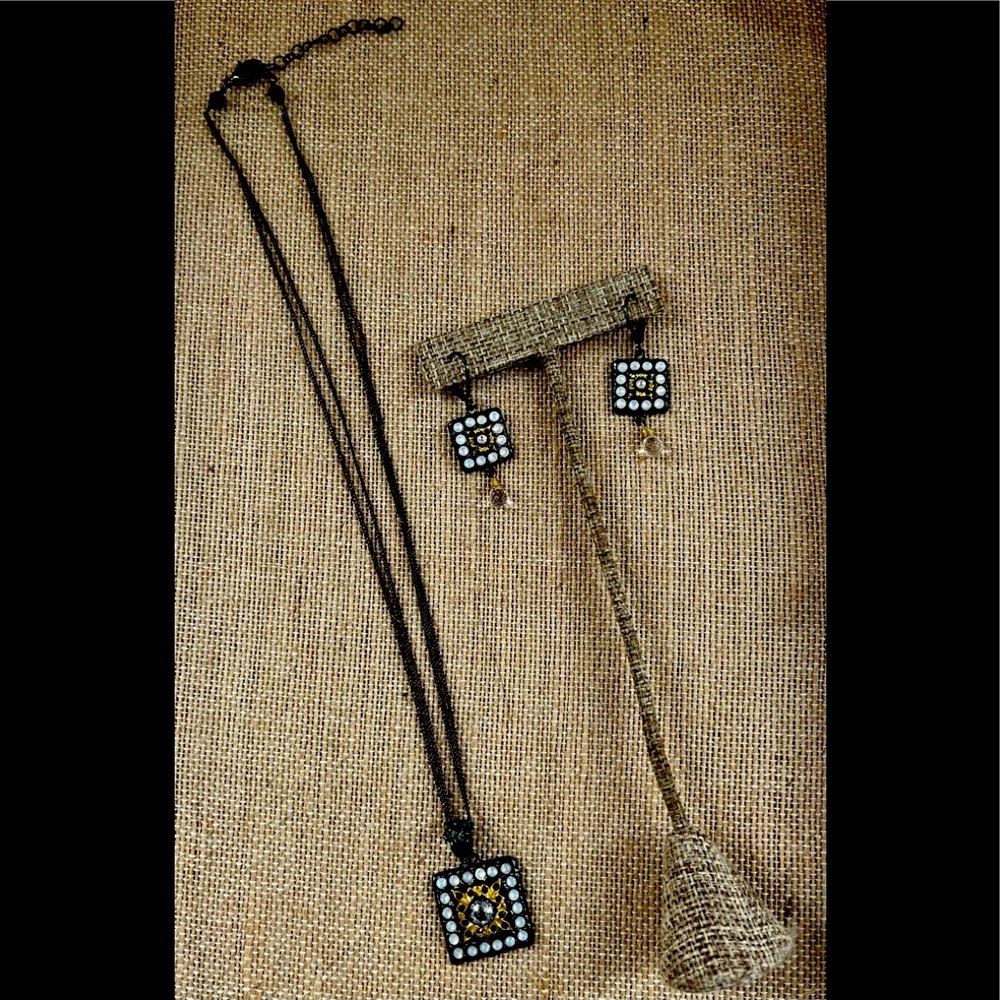 Hello Haute Necklace and earrings by Jewelry by Sara Blaine/eSBe Designs